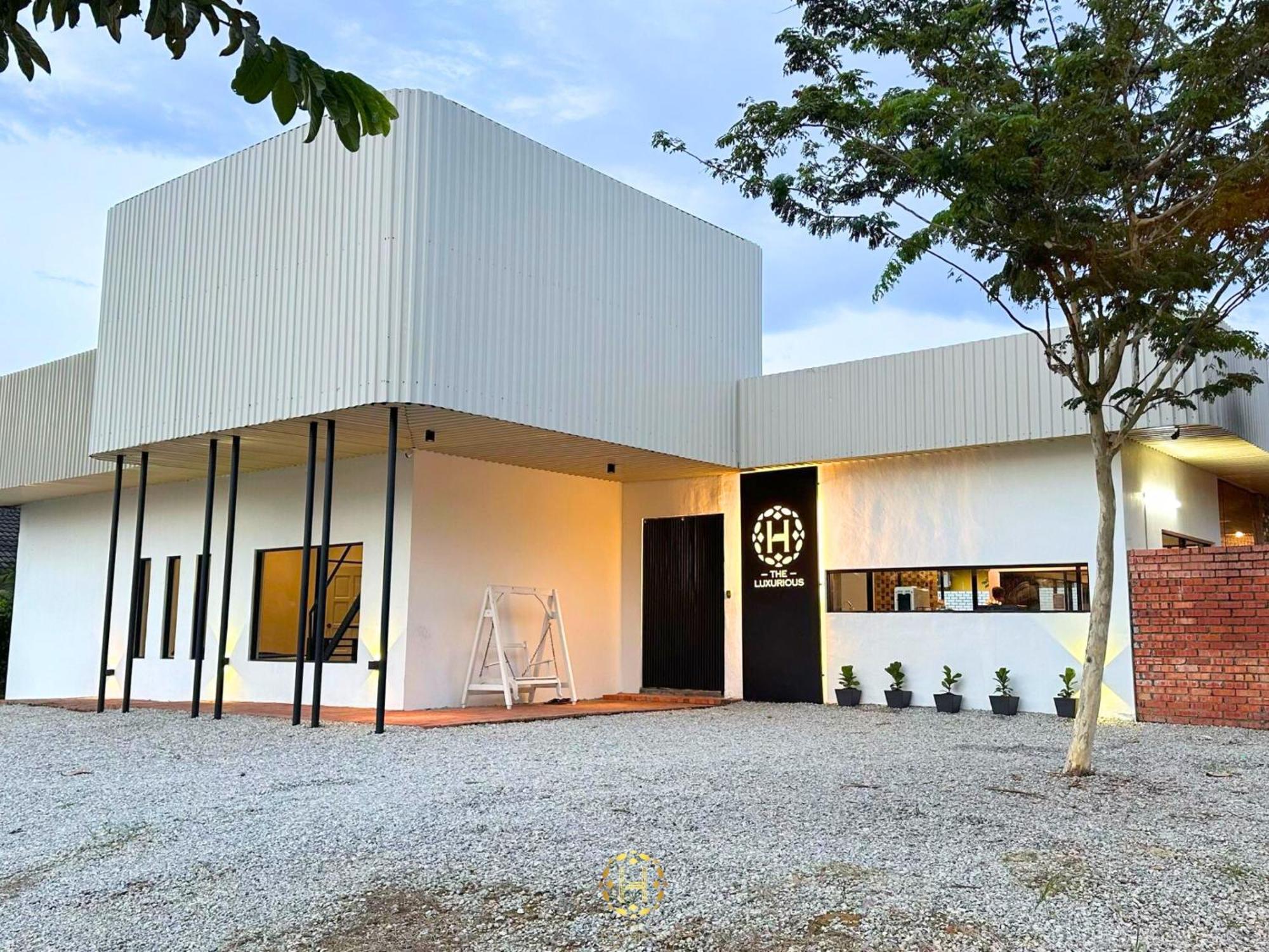 アロー・ガジャ The Luxurious 1256, A Famosa Melakaヴィラ エクステリア 写真